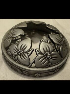 Yankee Candle Floral Flower Candle Topper- OS